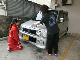 うるま市で実践講習。女性の方にも出来る簡単愛車ケア
