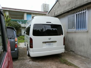 沖縄の出張洗車・窓ぴかケアは細野／美装