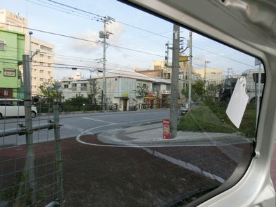 沖縄で車の窓ガラスのお手入れに使うなら窓ガラスコート